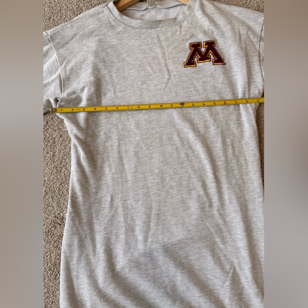 UMN (University of Minnesota) Gray Rugby Sweatshirt - Picture 5 of 6